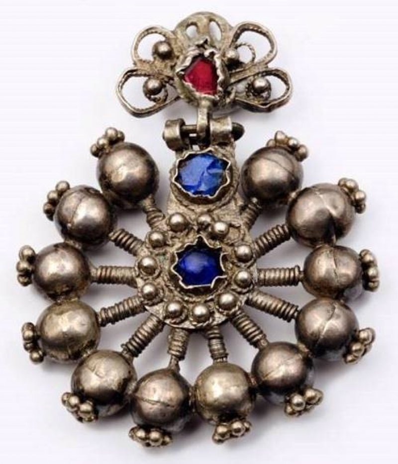 srednjovjekovni-nakit-srebrenica