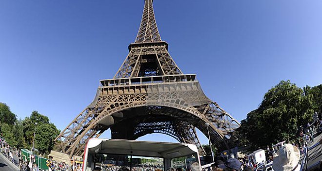Sakriveno od javnosti: Nikad ne biste pogodili šta se nalazi na samom vrhu Eiffelovog tornja!