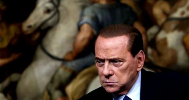 Berlusconi prodao AC Milan Kinezima za 700 miliona eura