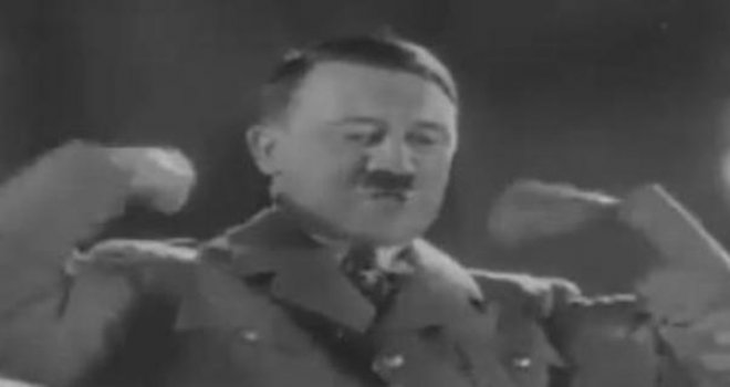 Nesvakidašnji Führer: Ovo su fotografije kojih se Hitler toliko stidio da ih je zabranio!