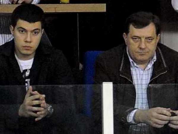 Tata i sin Dodik