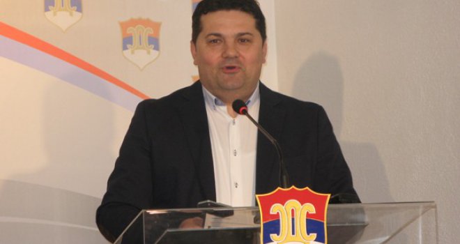 Stevandić: Nedolazak opozicije na sastanak sa Dodikom dokaz je njihove lojalnosti Izetbegoviću 