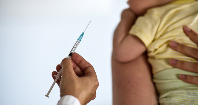 Program imunizacije: Bez roditeljskog pridržavanja, nevakcinisana djeca u FBiH neće moći pohađati vrtiće i škole
