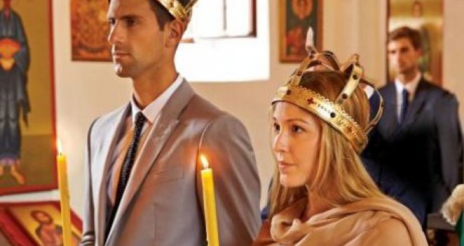 Prva fotografija sa crkvenog vjenčanja Novaka i Jelene