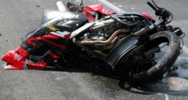 U Tuzli teže povrijeđeni 23-godišnji motociklista i suvozačica