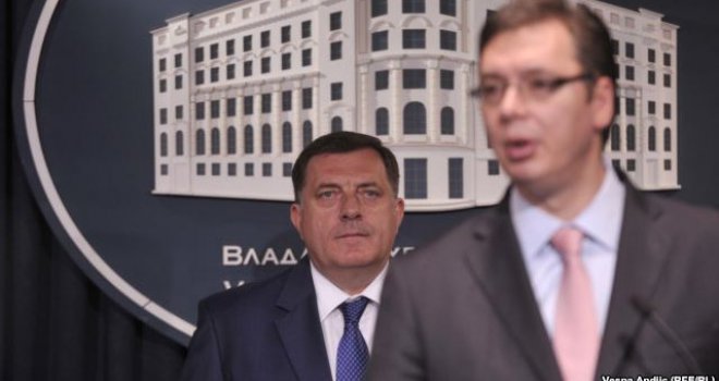 Nagovještava li Vučićeva poruka Dodikov politički kraj?