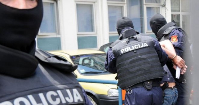 U Bihaću i Sarajevu pronađeno sedam kilograma droge, uhapšene četiri osobe