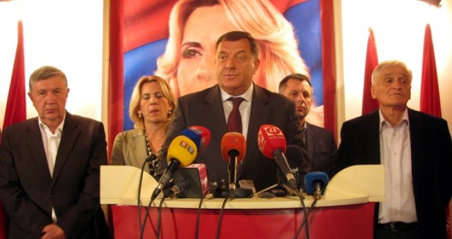 SNSD: PDP je probosanska stranka i za njih je samo ono što dolazi iz Sarajeva dobro i poželjno