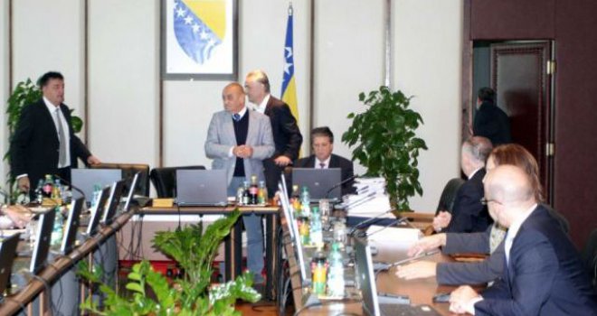 Odgođena sjednica Vijeća ministara BiH zbog nedolaska ministara iz bošnjačkog naroda
