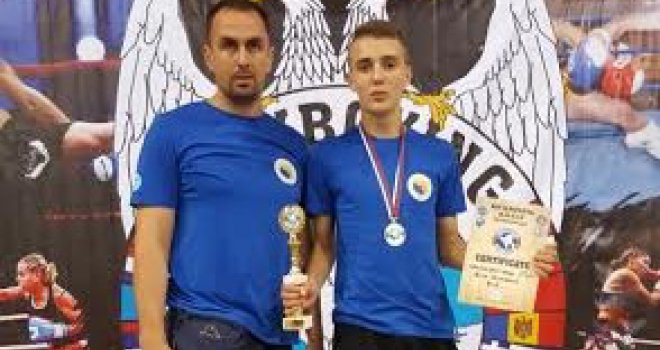 Juniorski kick box reprezentativac BiH Edin Sinanović osvojio bronzu na Evropskom prvenstvu