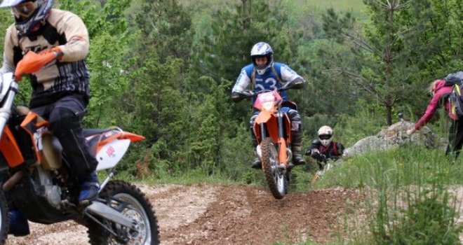 Adrenalin na Bjelašnici i Igmanu: Zabavite se na 'Hard enduro' motociklističkoj trci 'Days of revenge 2015.'!