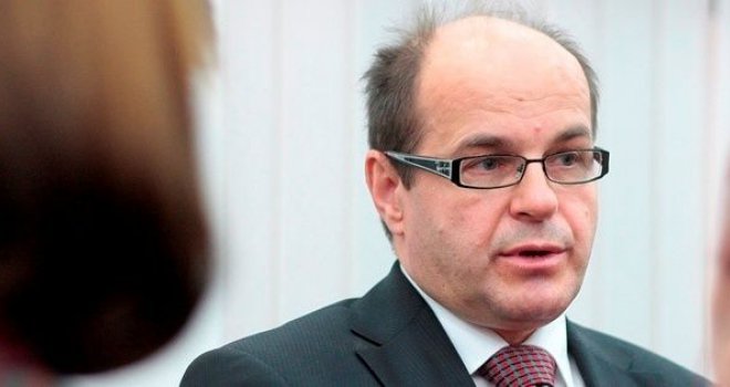 Ministar Adil Osmanović svjedočio o optuženom: Džananović je dobar menadžer, a i dugogodišnji je član SDA