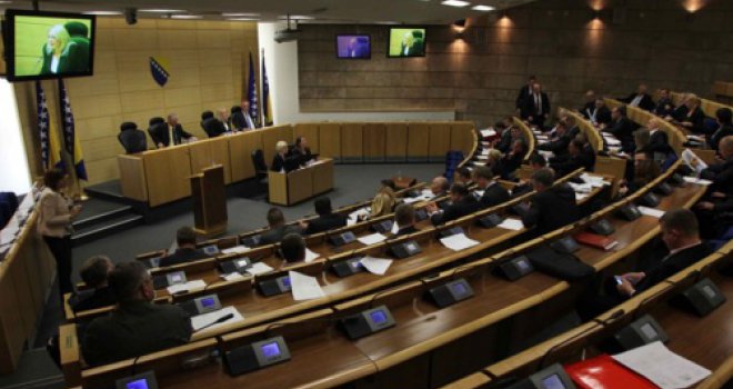 Prekinuta sjednica Doma naroda Parlamenta FBiH zbog nedostatka kvoruma