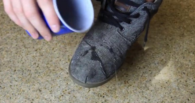 Veoma jednostavno: Uz ovaj trik vaše cipele postat će otporne na vodu