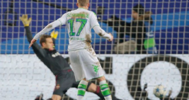 Remi Astane s Benficom, Wolfsburg slavio u Moskvi