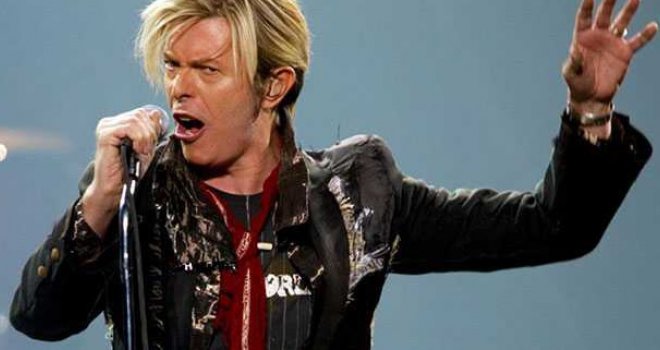 Šokantni detalji iz života Davida Bowieja: Volio je orgije, tvrdio da ima 'trajnu erekciju', mijenjao partnere, spavao sa...