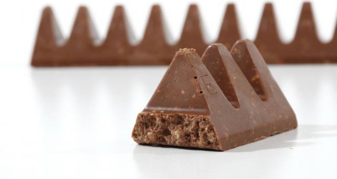 Sve vrijeme ste jeli Toblerone pogrešno: Ovako se lome trokutovi