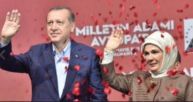 Lider Turske koji nije izgubio izbore već 15 godina: Zašto bi Erdogan organizovao puč protiv samog sebe?