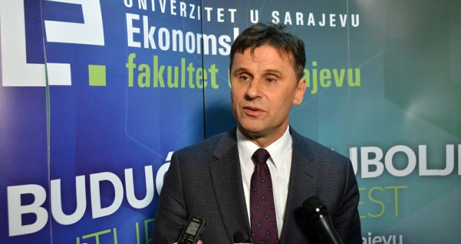 Novalić: Mnogo govorimo o investicijama, ali iz glave, zato sad pravimo katalog '100 prioriteta Vlade FBiH'