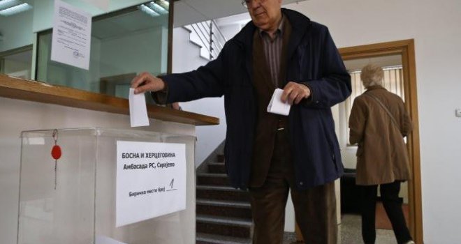 Sutra ponavljanje izbora na 15 biračkih mjesta u Srbiji