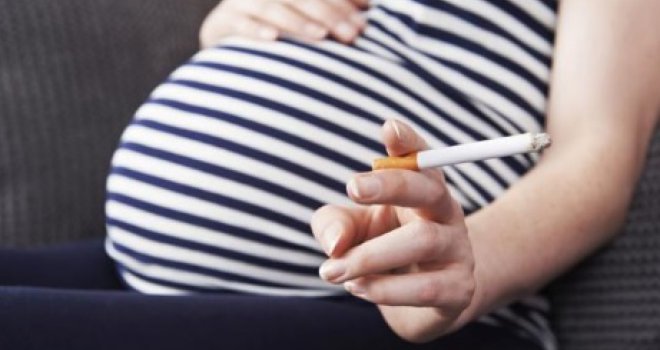 Evo koju bolest dijete može dobiti ako majka puši u trudnoći!