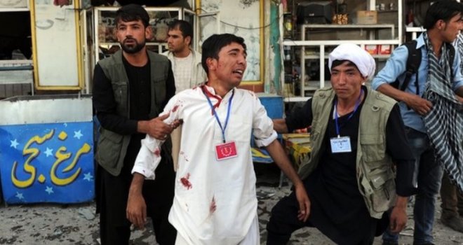 Novi masakr u Kabulu: Najmanje 20 mrtvih, stotine ranjenih u bombaškom napadu!