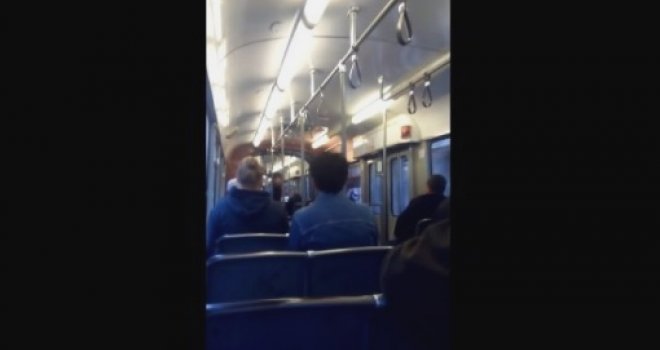 Dvije žene se potukle u sarajevskom tramvaju, ostali putnici navijali: Udri jače, po glavi!