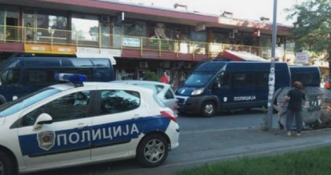 Drama u Beogradu: Policijske snage opkolile zgradu, i dalje se traga za napadačem