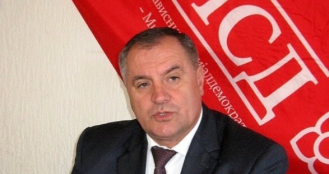 Dodik je dobio poziv za saslušanje na osnovu prijave Reufa Bajrovića
