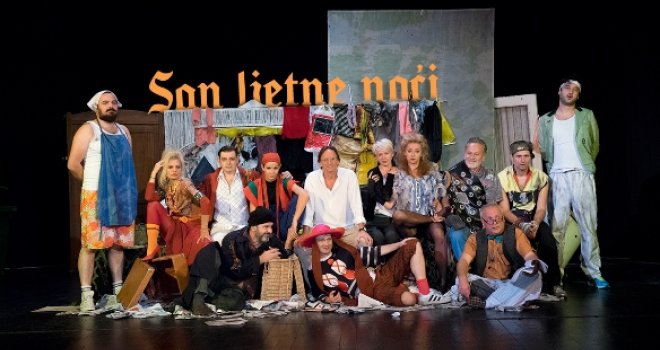 Šekspir na deponiji: 'San ljetne noći' na sceni Narodnog pozorišta Mostar