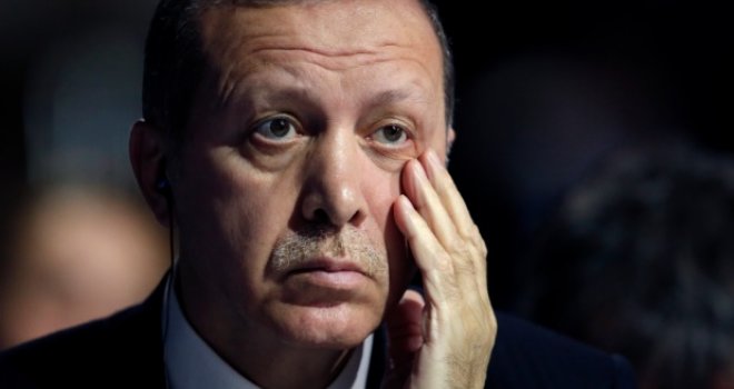 Erdogan: Ne idem ka diktaturi... I ja sam smrtno biće, mogu umrijeti u bilo kom trenutku!