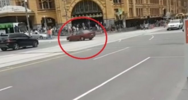Horor u Melburnu: Automobilom se zaletio u masu ljudi, troje mrtvih i 20 povrijeđenih