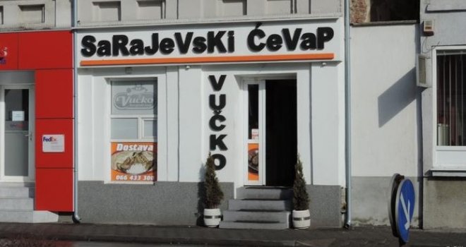 Panorama Sarajeva, ZOI 1984, ćevapi, brizle, tufahije, Vučko... No, ovaj restoran nije u Sarajevu!