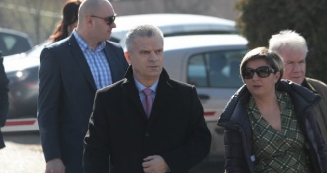 Evo šta je na suđenju Radončiću otkrila udovica Ramiza Delalića Ćele: Azru Sarić je predstavljao kao prijateljicu...