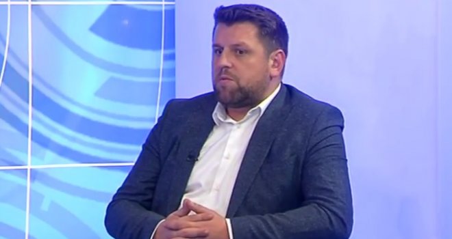 Duraković: Pozivam Ivanića koji likuje nad odlukom Suda da osudi četničko postrojavanje u Višegradu