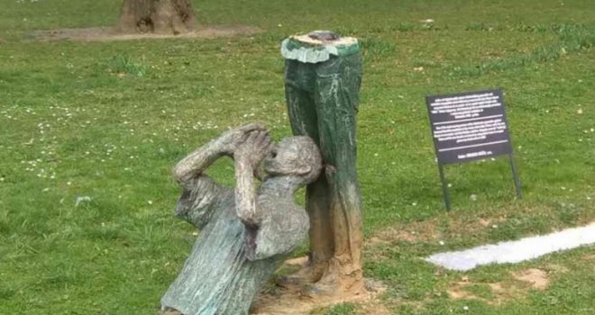 Divljaštvo u Sarajevu: U Velikom parku polomljena statua oca Rame koji doziva sina