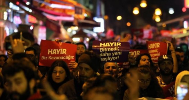 Protesti u Istanbulu: 'Lopov, ubica Erdogan!'