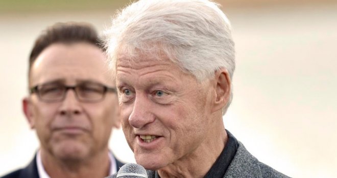 Bill Clinton piše triler o Bijeloj kući 'Predsjednik je nestao'