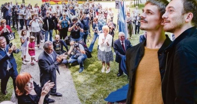 Gay vjenčanje kakvo Zagreb nije vidio: Gosti će, umjesto darova, novac uplaćivati u fond za nezavisne umjetnike
