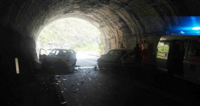 Teška nesreća kod Mostara, poginula jedna osoba, ima povrijeđenih