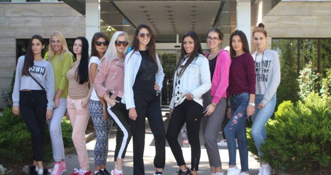Najljepše djevojke BiH uživaju u Antaliji