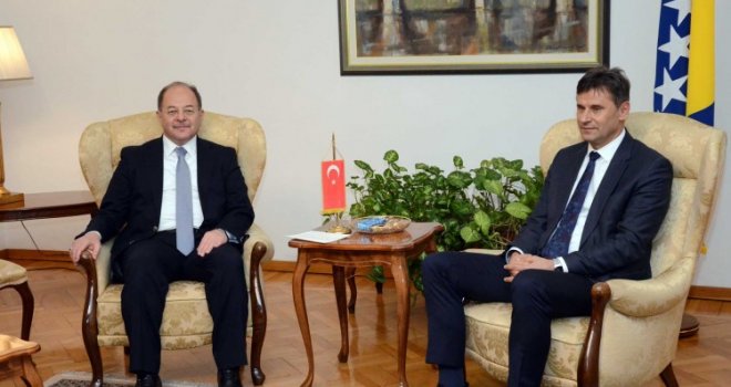 Premijer Novalić i zamjenik turskog premijera Akdağ razgovarali o ekonomskoj saradnji