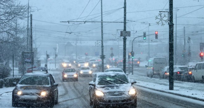 Zimske službe zakazale: Zbog padova na ledu u Hitnoj završilo 32 Sarajlija