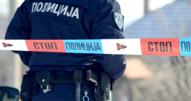 Trostruko ubistvo u Novom Sadu: U stanu pronađena tijela muškarca, žene i njihove kćerke, svi sa ranama na glavi