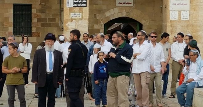 Jerusalem: Radikalni Jevreji u pratnji policije upali u džamiju Al-Aksa