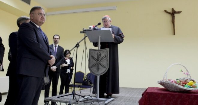 Kardinal Puljić: Ljudima je dojadilo ovo natezanje u javnom političkom životu i nemaju šanse za...