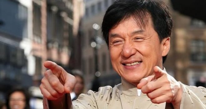 Kćerka Jackieja Chana tvrdi da zbog homofobnih roditelja živi kao beskućnica