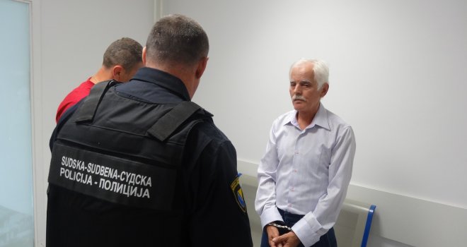 Optuženi za 'živu lomaču' u Višegradu Radomir Šušnjar izručen iz Francuske u BiH
