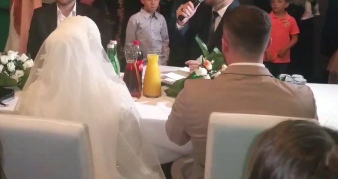 Brat joj oženio djevojku iz Novog Pazara: 'Kad smo vidjeli šta nas je sačekalo na svadbi, umalo se nismo prevrnuli!'