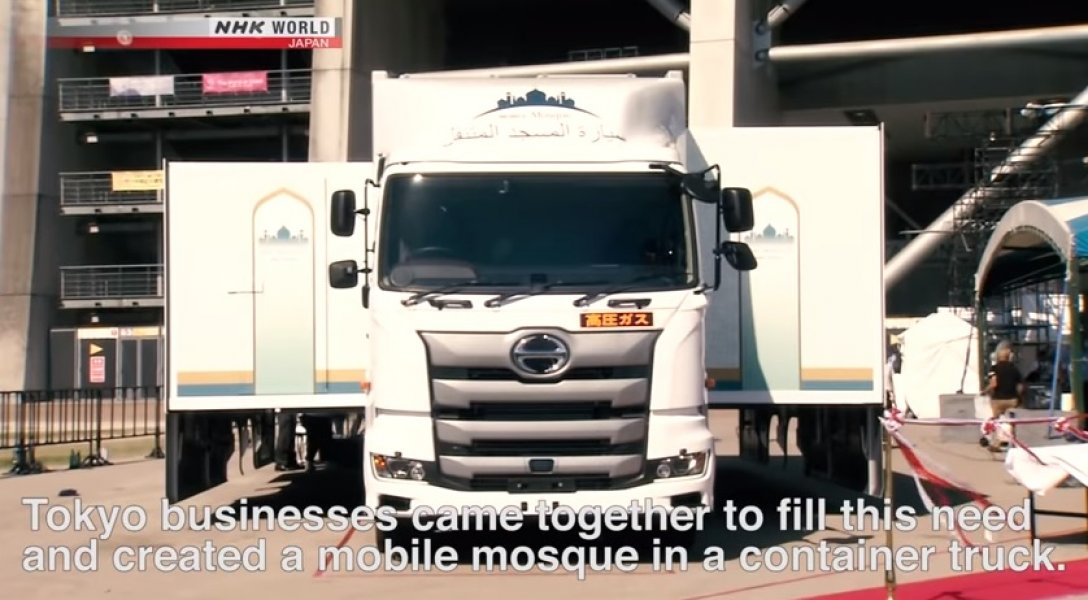 dzamija-mobilna-kamion